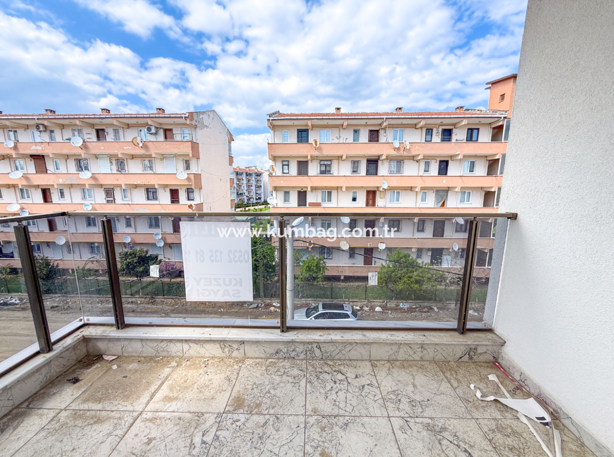Spacious And Close To The Sea New Flat For Rent 2 1 Flat In Kumbağ New Building