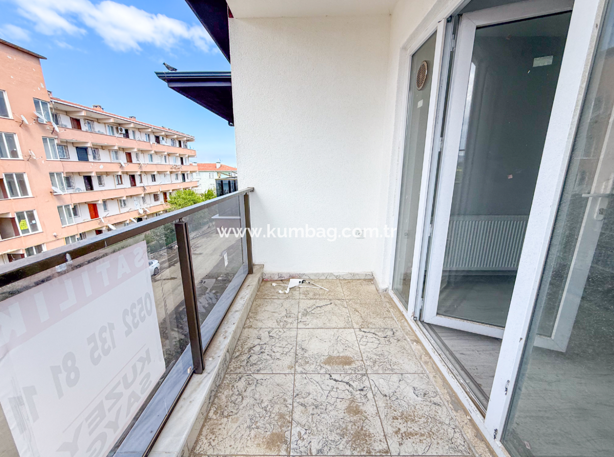 Spacious And Close To The Sea New Flat For Rent 2 1 Flat In Kumbağ New Building