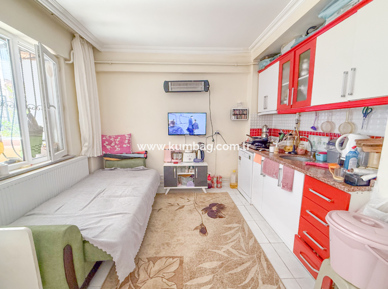 1 1 Flat With Garden For Sale In A Central Location In Kumbağ