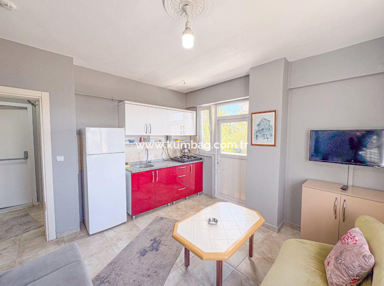 Spacious 2 1 Furnished Flats For Rent Close To The Street And The Sea In Kumbağ