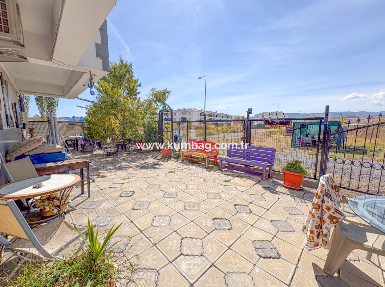 Spacious 2 1 Furnished Flats For Rent Close To The Street And The Sea In Kumbağ