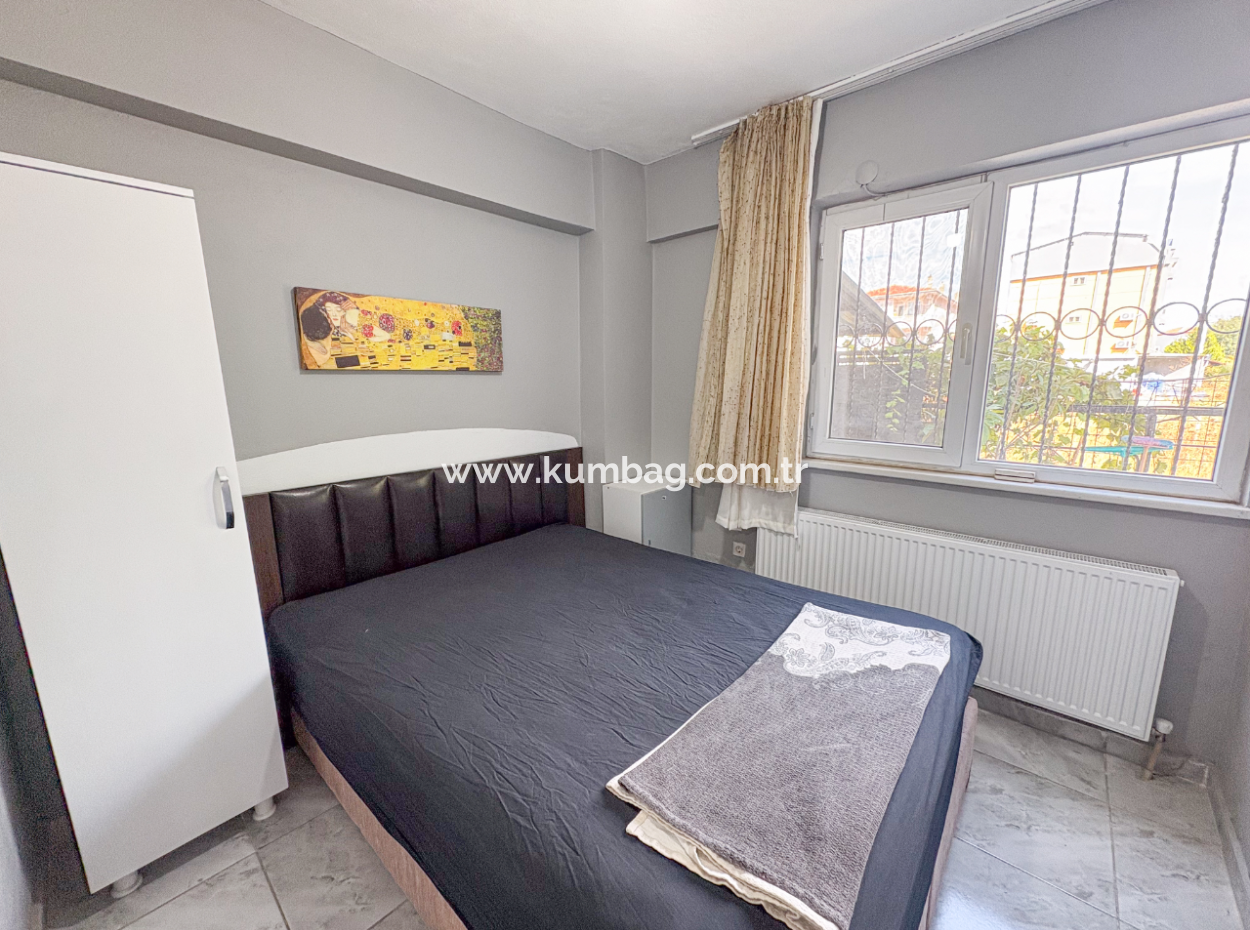 1 1 Furnished Flat For Rent With Garden Close To Kumbağ Street And Sea