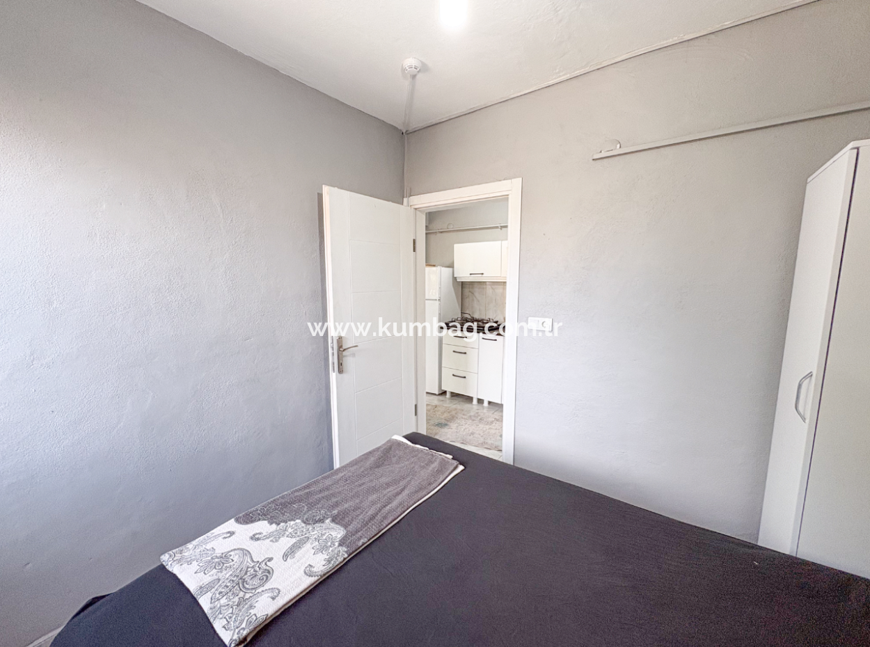1 1 Furnished Flat For Rent With Garden Close To Kumbağ Street And Sea