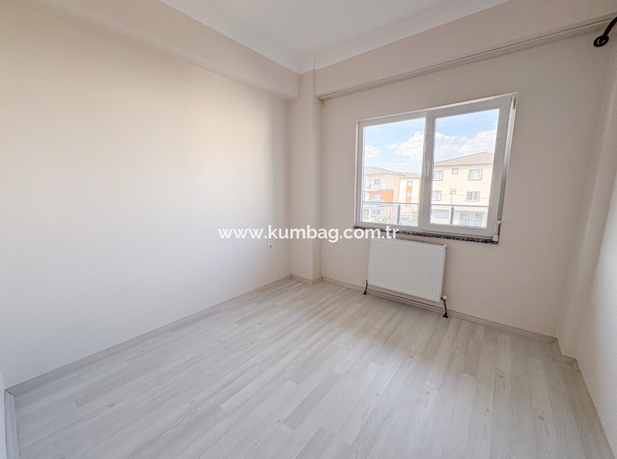 2 1 Flat For Rent Close To The Sea In A Site With Kumbağ Pool