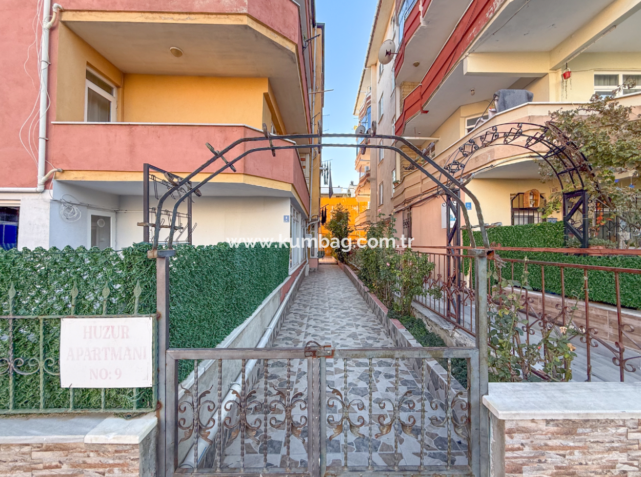 1 1 Flat For Sale In A Residential Condominium Building In The Center Of Kumbağ