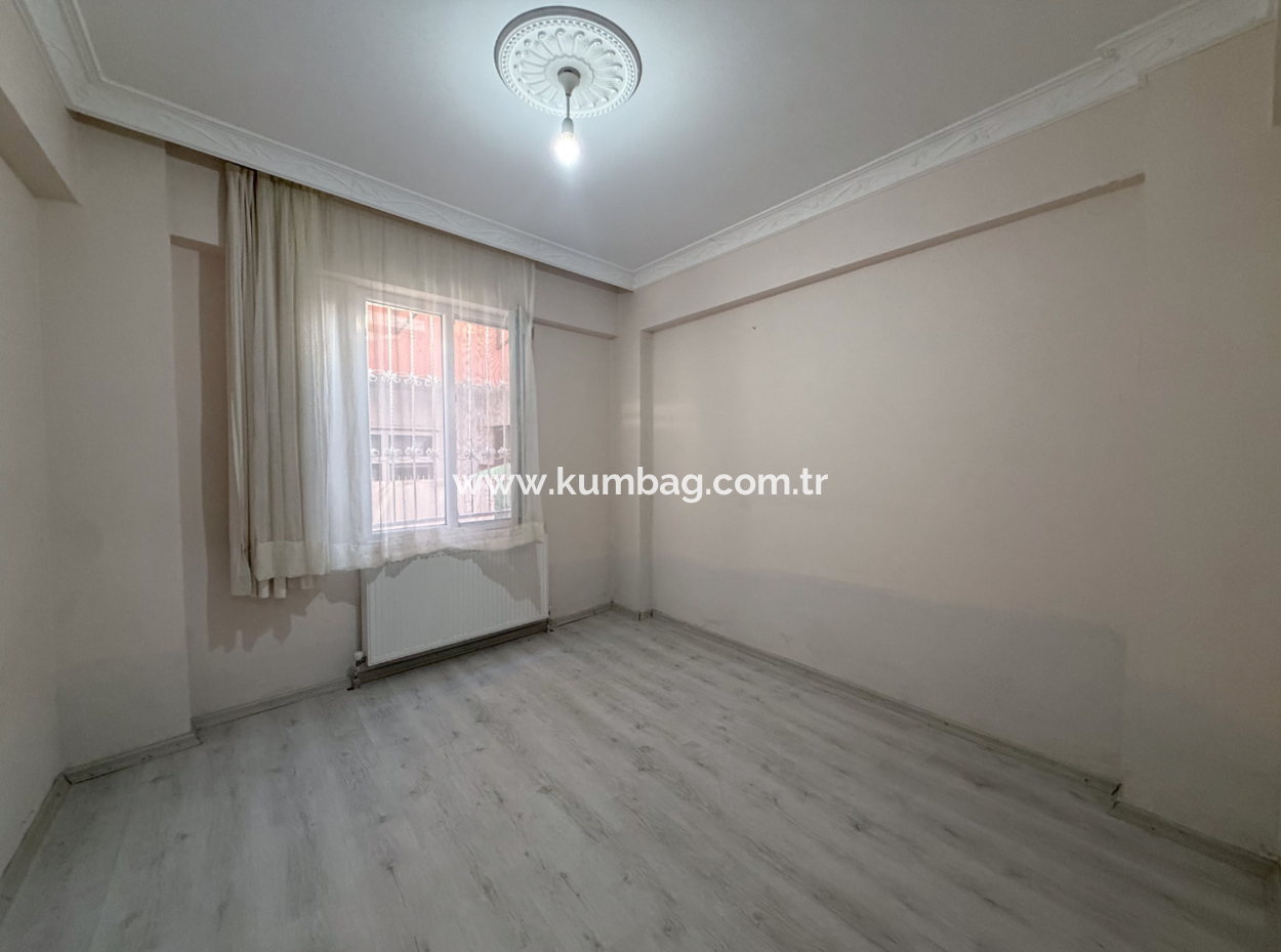 1 1 Flat For Sale In Kumbağ Close To The Market And Street