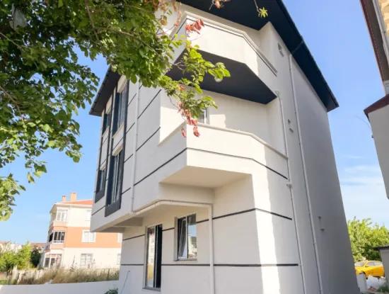 Kumbağ Mah. Gündal Plajina Yakin Satilik Sifir 2+1 Daireler