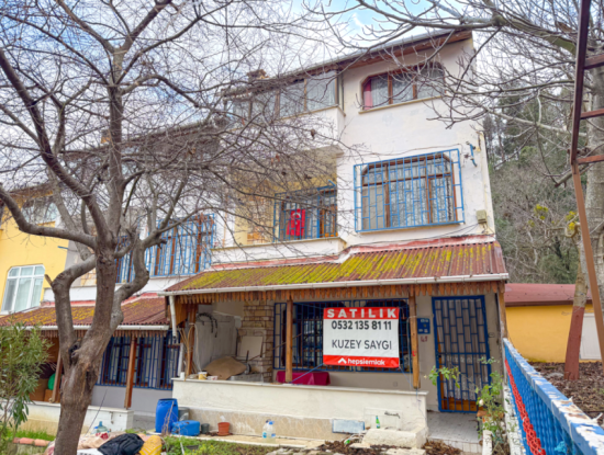 7 1 Triplex Villa For Sale With Large Garden In The Center Of Kumbağ