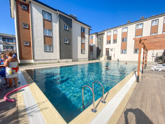 2 1 Luxury Flat For Rent With Separate Kitchen In A Complex With Pool