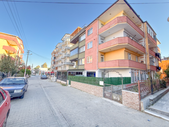 1 1 Flat For Sale In A Residential Condominium Building In The Center Of Kumbağ
