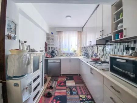 Kumbağ Merkezde Denize Ve Ana Caddeye Sifir Site İçerisinde Kiralik 3+1 Villa