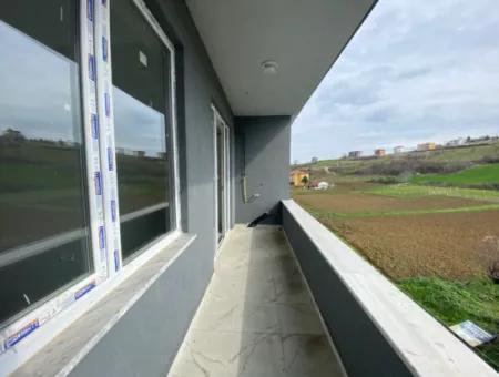 Tekirdağ Kumbağ'da Doğa Manzarali Yeni 1+1 Satilik Daire