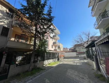 Kumbağ Pazar Sokaği Mevkii Satilik 2+1 Daire