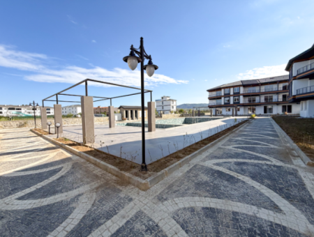 Luxury 2 1 Apartments For Rent Near The Sea In Kumbağ Complex With Pool
