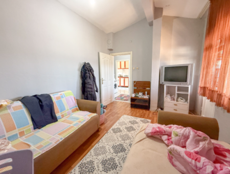 Triplex Detached House For Sale With Sea View And Street Front