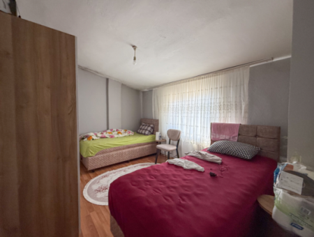 Triplex Detached House For Sale With Sea View And Street Front