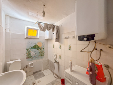 Triplex Detached House For Sale With Sea View And Street Front
