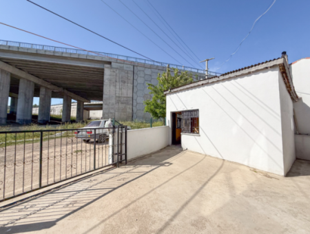 Triplex Detached House For Sale With Sea View And Street Front