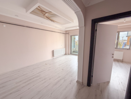 1 1 Apartment For Rent In A Complex On The Front Of Kumbağ Main Street