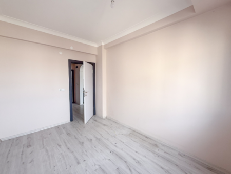 1 1 Apartment For Rent In A Complex On The Front Of Kumbağ Main Street
