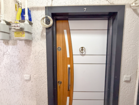 1 1 Apartment For Rent In A Complex On The Front Of Kumbağ Main Street