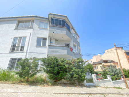 Spacious 1 1 Flat For Rent Close To Kumbağ Market Street