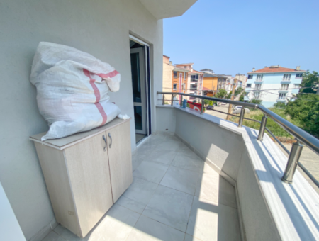Spacious 1 1 Flat For Rent Close To Kumbağ Market Street