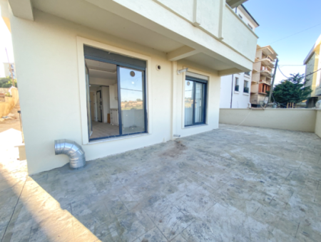 Luxury 1 1 Apartment For Sale With Sea View Garden In Central Location
