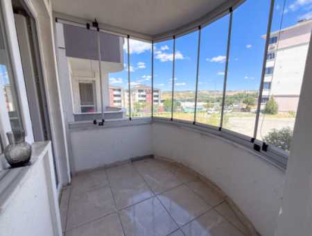 100Th Anniversary Centrally Located Spacious 1 1 Apartment