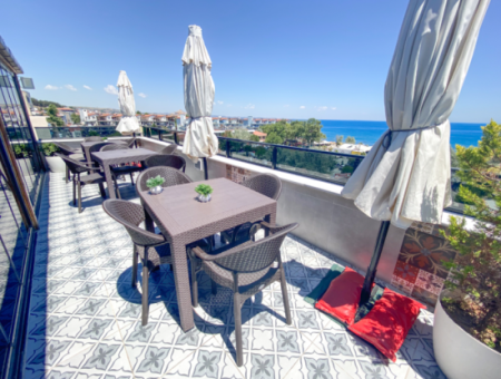 Apart Hotel For Sale On The Street Close To Kumbağ Coastal Promenade