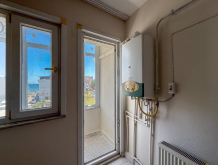Spacious 3 1 Apartment For Sale On The Street In Altinova