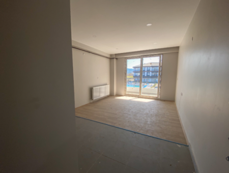 Luxury 2 1 Apartments For Sale Near The Sea In A Complex With Kumbag Pool