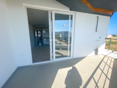 Luxury 2 1 Apartments For Rent Near The Sea In Kumbağ Complex With Pool