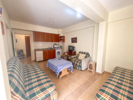 Spacious 2 1 Apartment For Sale With Garden In Central Location In Kumbag