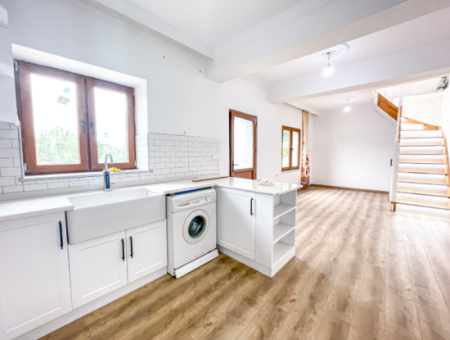 Tekirdağ Naipköy Mah. 4 1 Detached Village House And Outbuildings For Sale