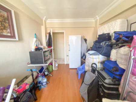 Altinova Mah. 2 1 Apartment For Sale With Sea View In A Complex