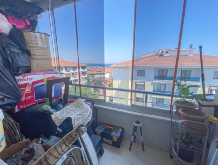 Altinova Mah. 2 1 Apartment For Sale With Sea View In A Complex