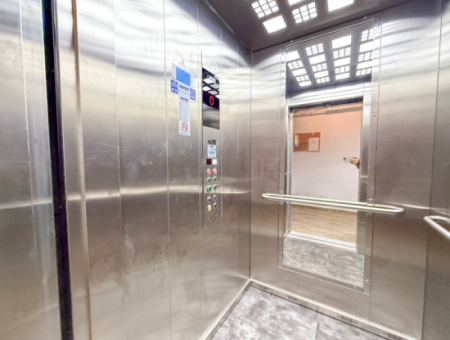 2 1 Apartment For Rent With Large Furnishings Close To Kumbağ Pazar Street