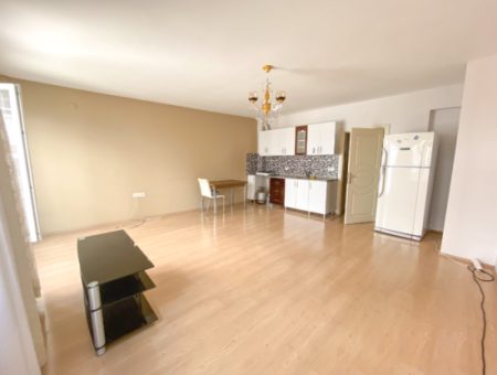 Large 2 1 Apartment For Rent Close To Kumbağ Market Street