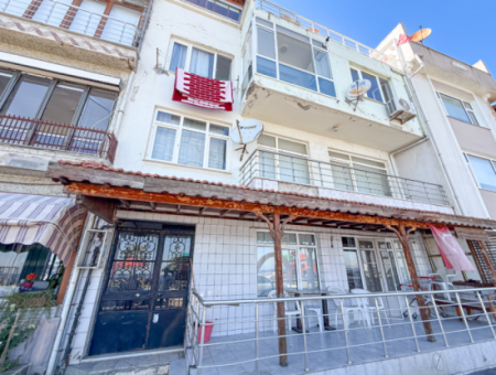 2 1 Apartment For Sale By The Sea In Altinova