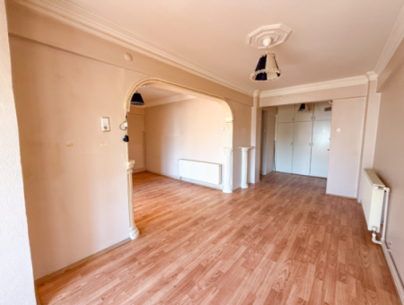 2 1 Apartment For Sale By The Sea In Altinova