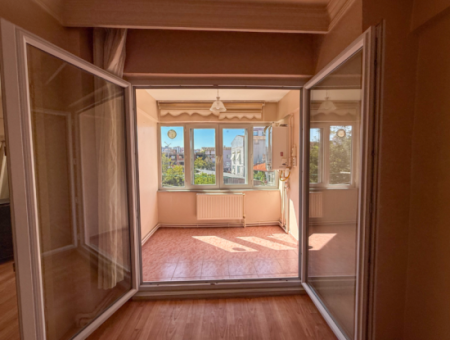 2 1 Apartment For Sale By The Sea In Altinova