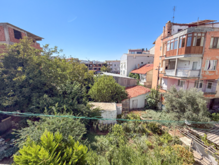 2 1 Apartment For Sale By The Sea In Altinova