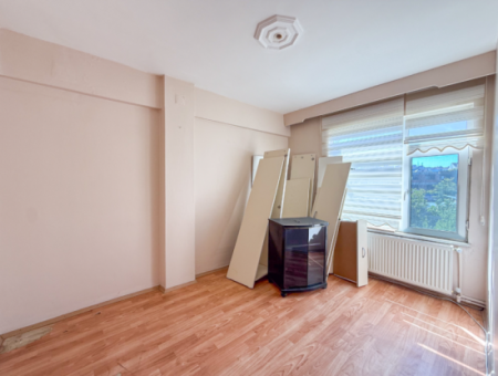 2 1 Apartment For Sale By The Sea In Altinova