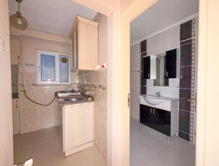 2 1 Apartment For Sale By The Sea In Altinova