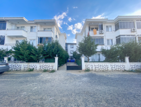 1 1 Flat For Rent With Garden In A Site With Pool In Kumbağ