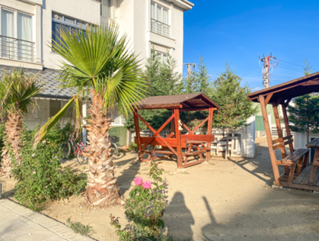 1 1 Flat For Rent With Garden In A Site With Pool In Kumbağ