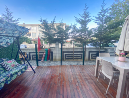 1 1 Flat For Rent With Garden In A Site With Pool In Kumbağ