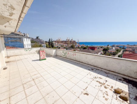 4 1 Triplex Villa For Sale With Large Terrace With Sea View In Kumbağ