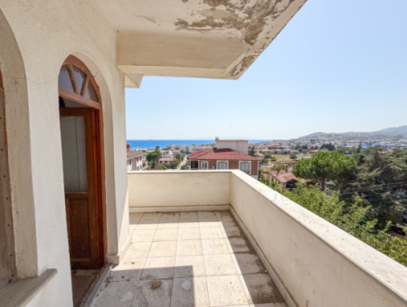 4 1 Triplex Villa For Sale With Large Terrace With Sea View In Kumbağ